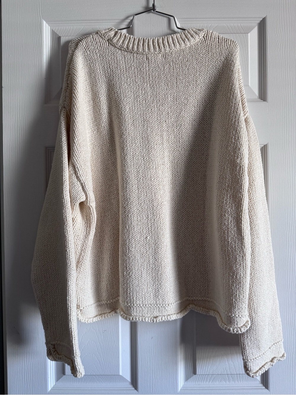 Pilcro Oversized Crewneck Sweater. Cream. Large. - Picture 2 of 5
